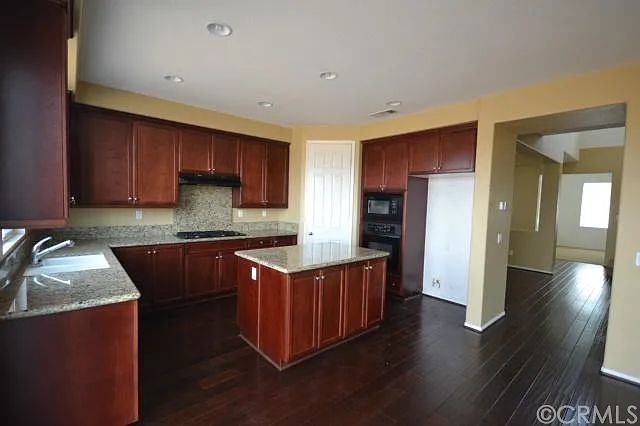 7032 Calina Ln — Photo 4