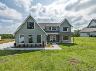 106 Pelican Point Pl, Mannford, OK 74044