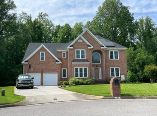 402 Bluewater Ct, Chesapeake, VA 23320