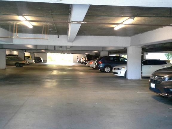 5th image of 719 E Acacia Ave #309