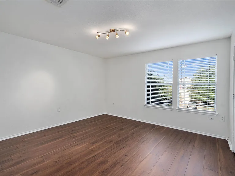 3516 Sand Dunes Ave — Photo 23