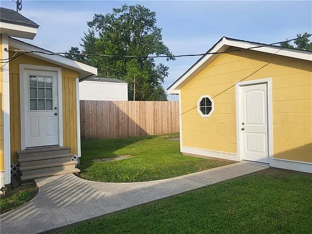 124 Early St — Photo 3