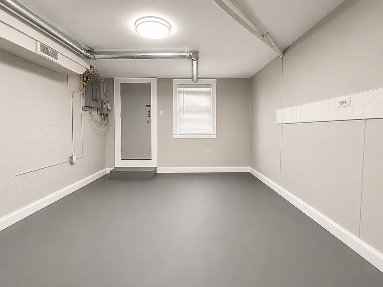 614 N Streeper St — Photo 15