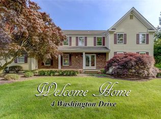 4 Washington Dr, Cranbury, NJ 08512