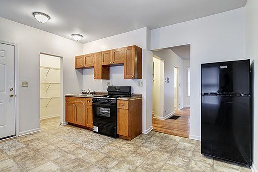 5th image of 7415 S Kimbark Ave APT 3E