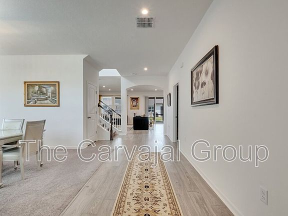 3rd image of 1121 Lone Palm Way