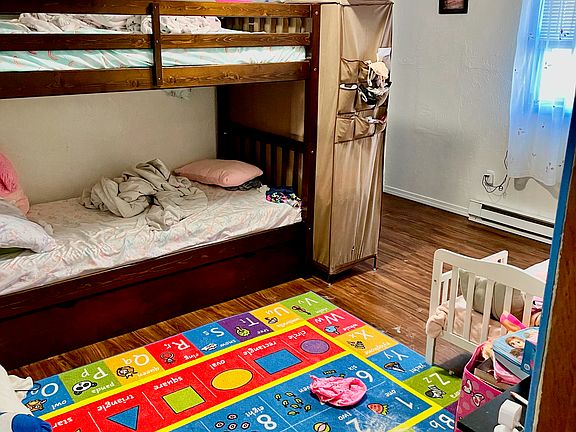 3rd image of 13 Cottage St #1