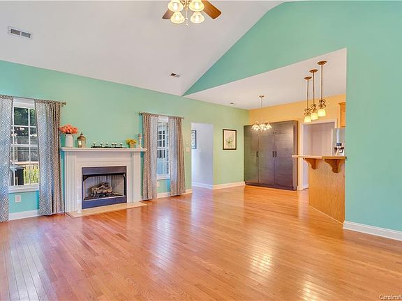 4th image of 3819 Yellow Jasmine Dr #L-86