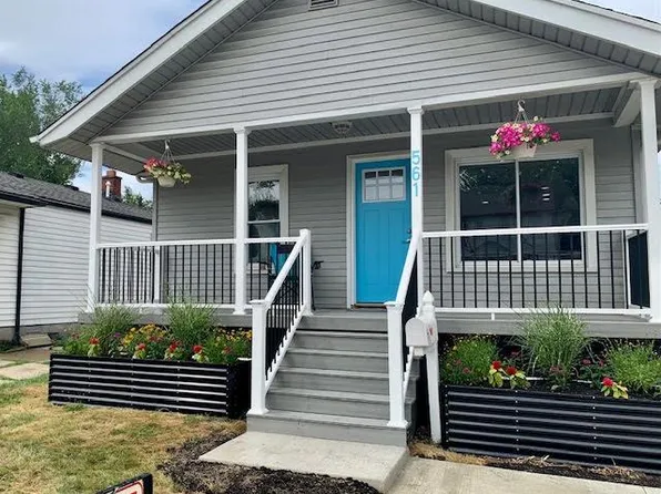561 E Jarvis Ave, Hazel Park, MI 48030