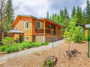 202 Davis Lake Rd, Usk, WA 99180