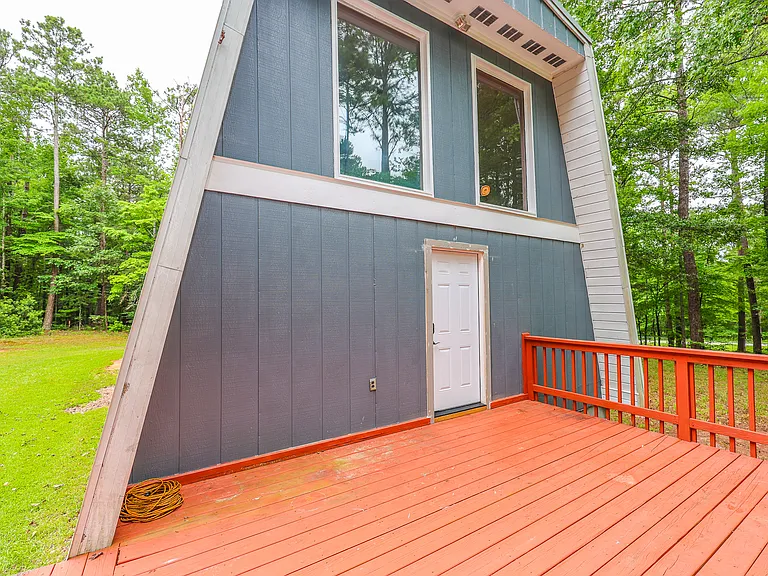 168 Williams Rd — Photo 1
