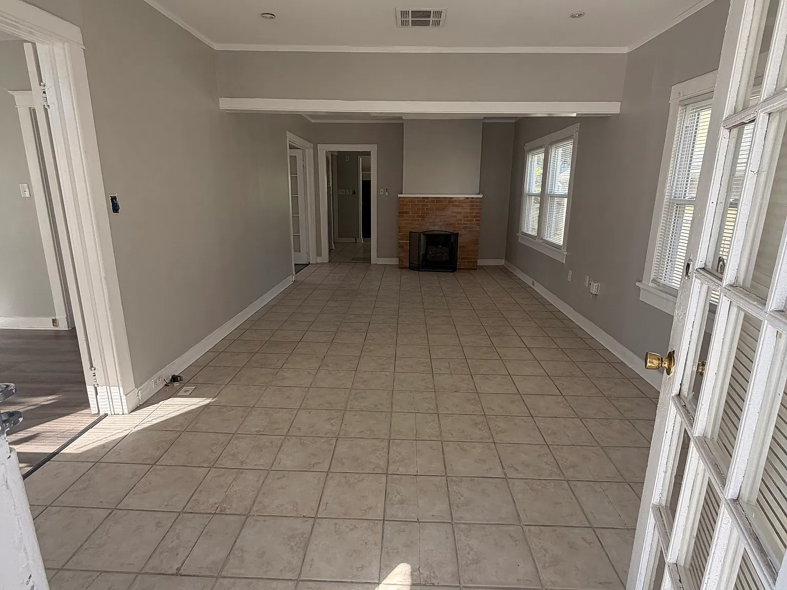 2 bed, 900 sqft, $1,200 — Photo 4