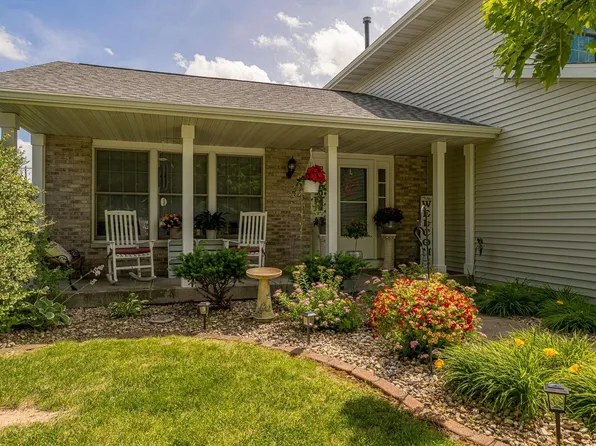 509 Gold Coast Ln, Evansville, WI 53536