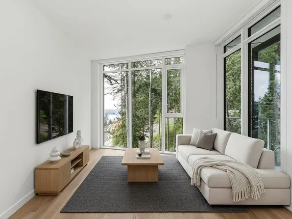 3963 Uplands Way #704, West Vancouver, BC V7S 0B7