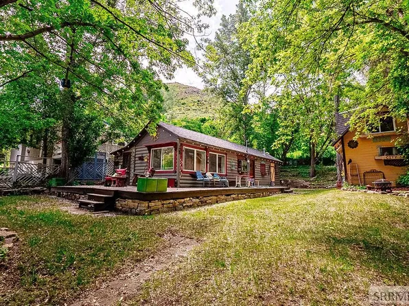 65 E Booth St, Lava Hot Springs, ID 83246