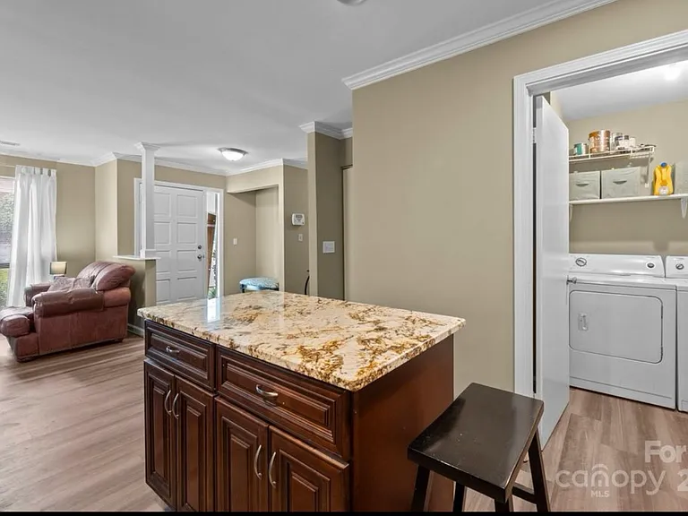 5301 Delta Dr — Photo 7