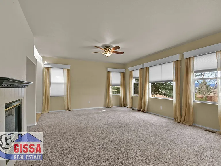 5532 Mountain Garland Dr — Photo 11