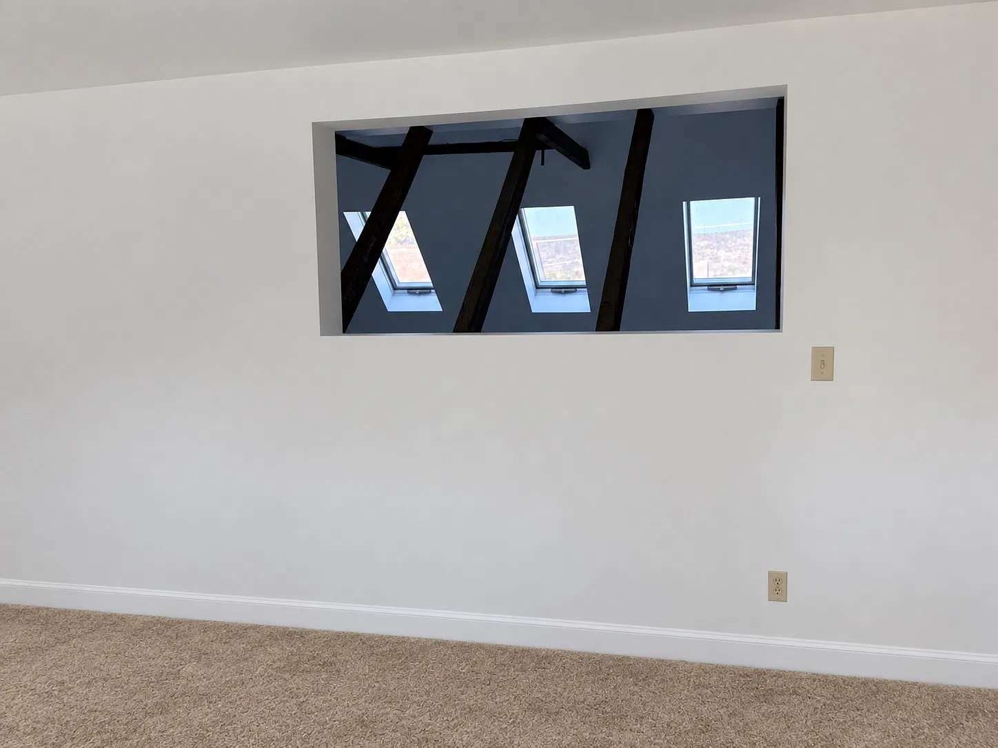 3 bed, 1800 sqft, $2,000 — Photo 3
