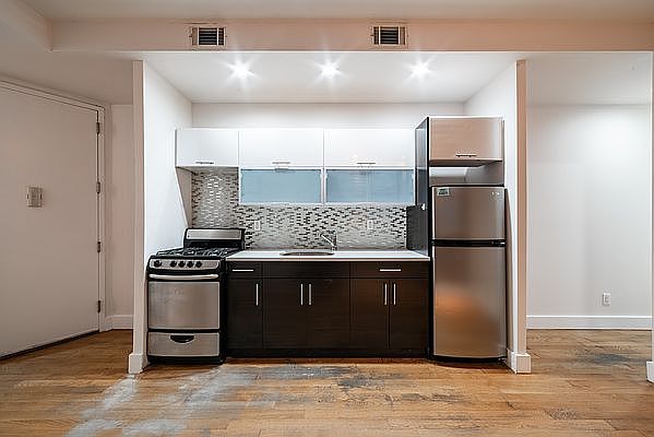 1st image of 30 Claver Pl #2A