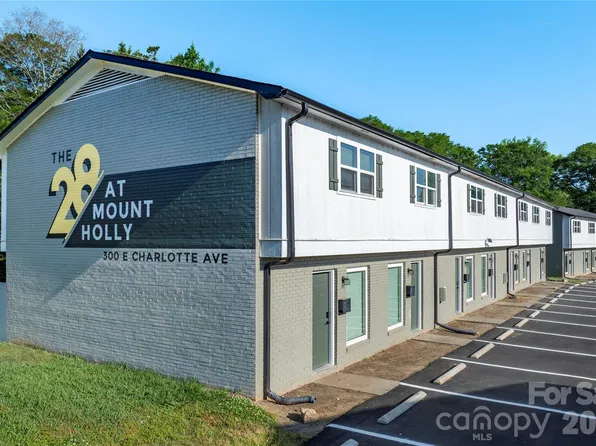 300 E Charlotte Ave, Mount Holly, NC 28120