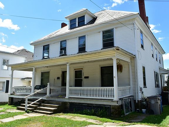 3rd image of 668 Baldwin St