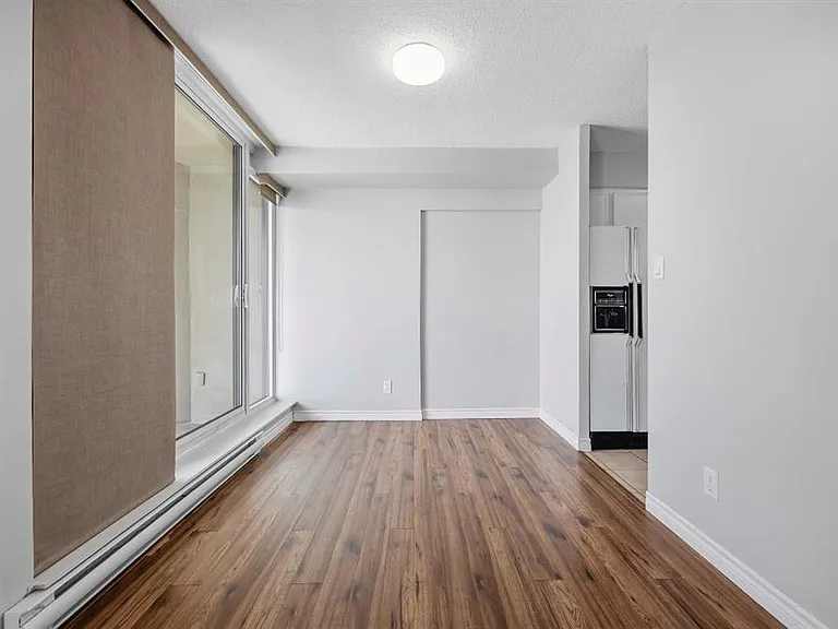 155 Front St N #1505 — Photo 4