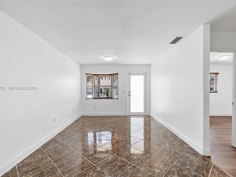 11432 NW 87th Pl — Photo 16