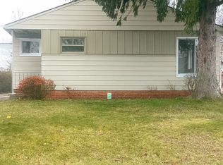 3419 Center Dr, Parma, OH 44134