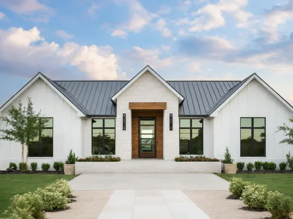 7035 Clear View Ct, Athens, TX 75752