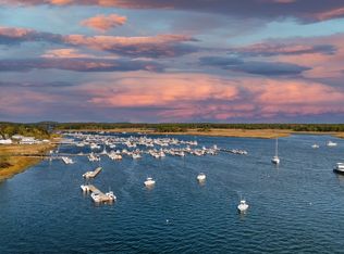 266 Merrimac St UNIT F, Newburyport, MA 01950