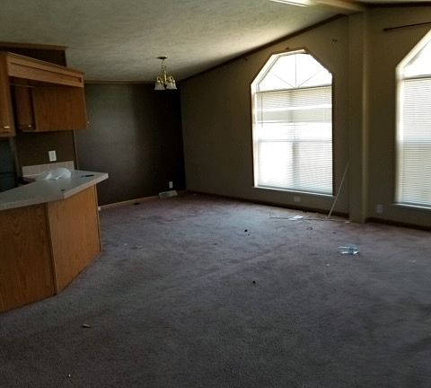 3rd image of 717 S Boulder Dr
