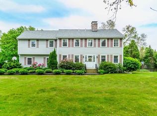 4 Hemlock Rd, Andover, MA 01810