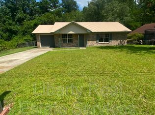 752 Timber Ridge Trl, Hinesville, GA 31313