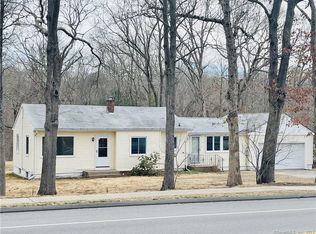 33 Chesterfield Rd, East Lyme, CT 06333