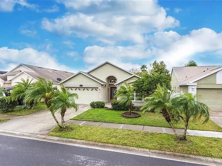 3114 Bellingham Dr — Photo 1