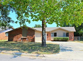 1000 Angela Ct, Everman, TX 76140