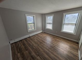 19A Martin St, Enfield, CT 06082