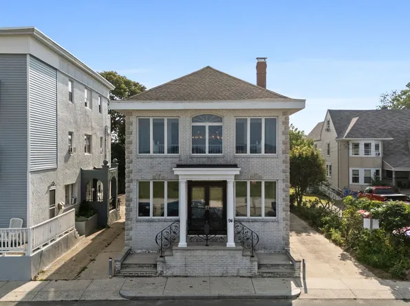 94 Winthrop Shore Dr, Winthrop, MA 02152