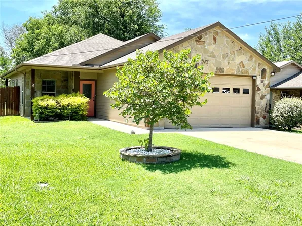 610 Houston St, Pottsboro, TX 75076
