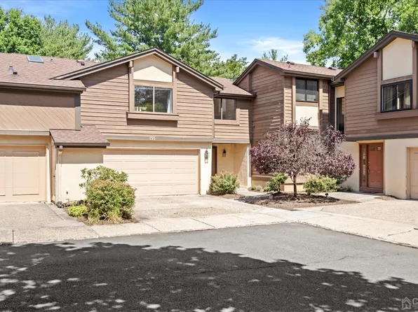135 Sayre Dr, Princeton, NJ 08540
