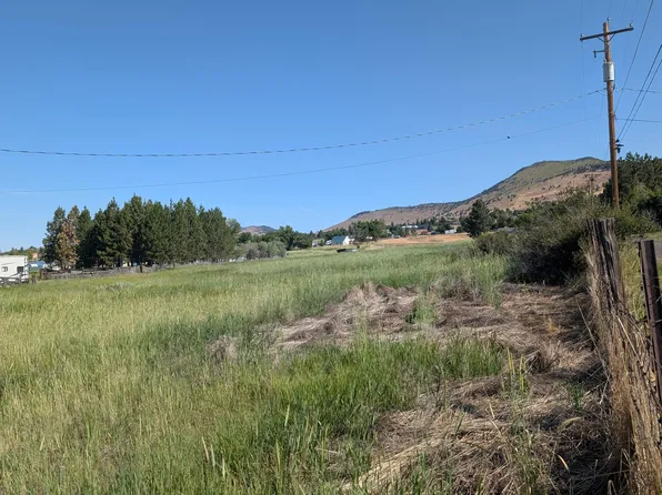 Vermont St, Klamath Falls, OR 97603