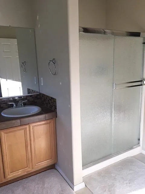 4 bed, 2.5 bath, 2162 sqft, $2,900 — Photo 3