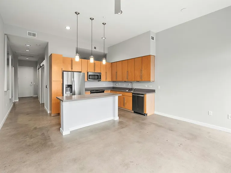 507 Sabine St #403 — Photo 5