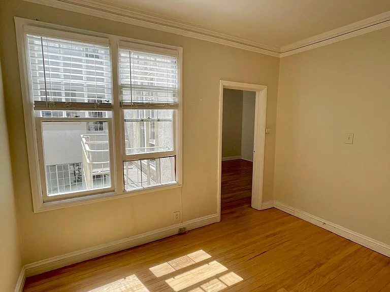2340 Pacific Ave #205 — Photo 2