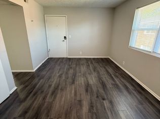 1332-1334 S 30th Ave, Omaha, NE 68105