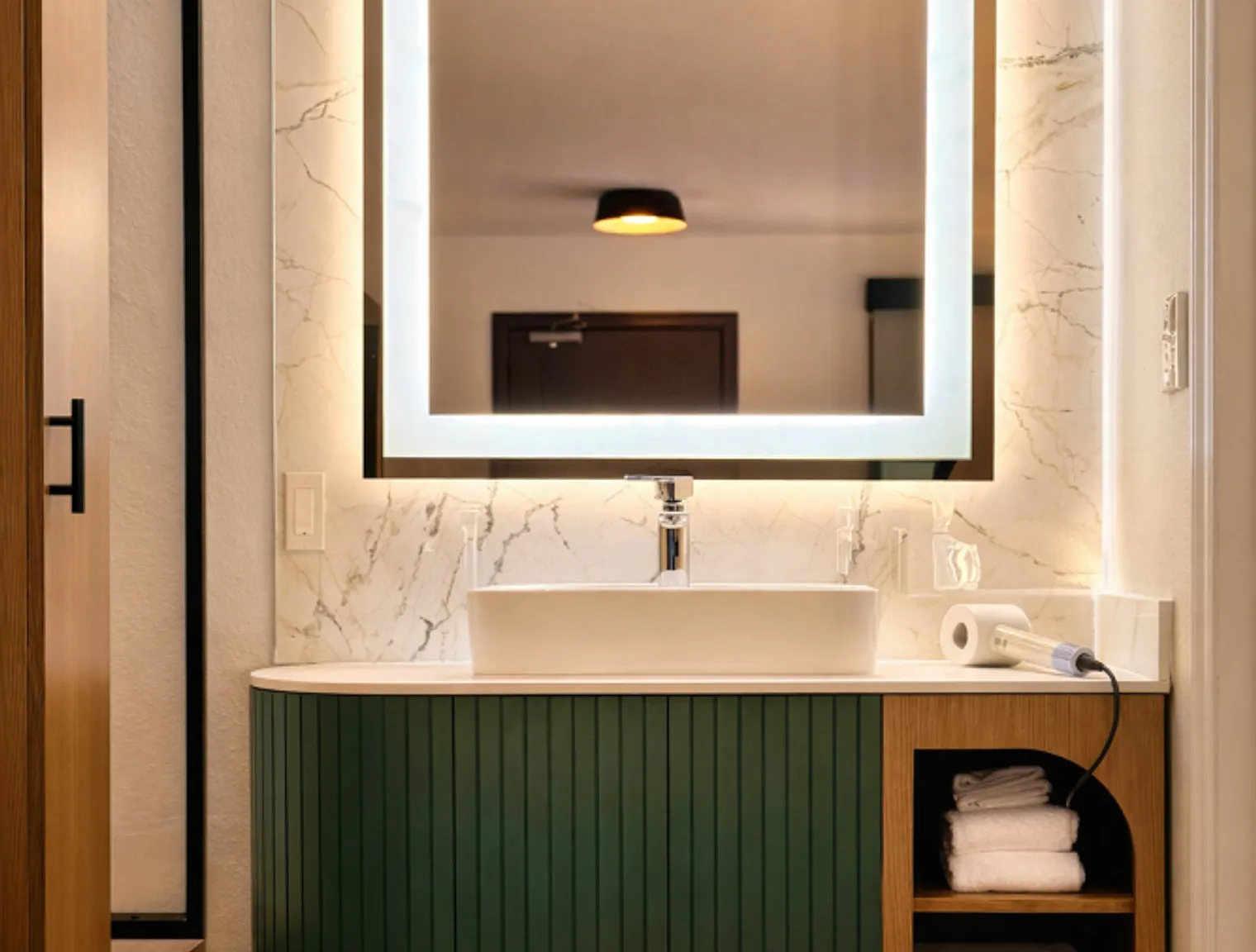 Studio, 1.0 bath, $3,876 — Photo 4