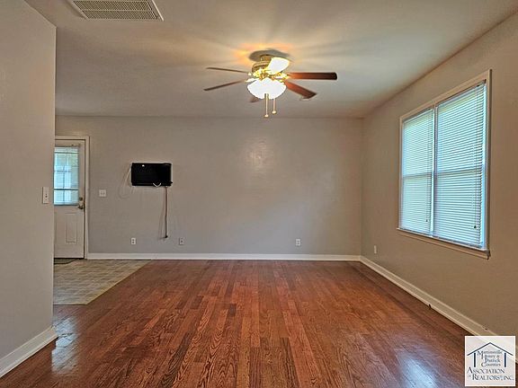 4th image of 83 Hamilton Rd