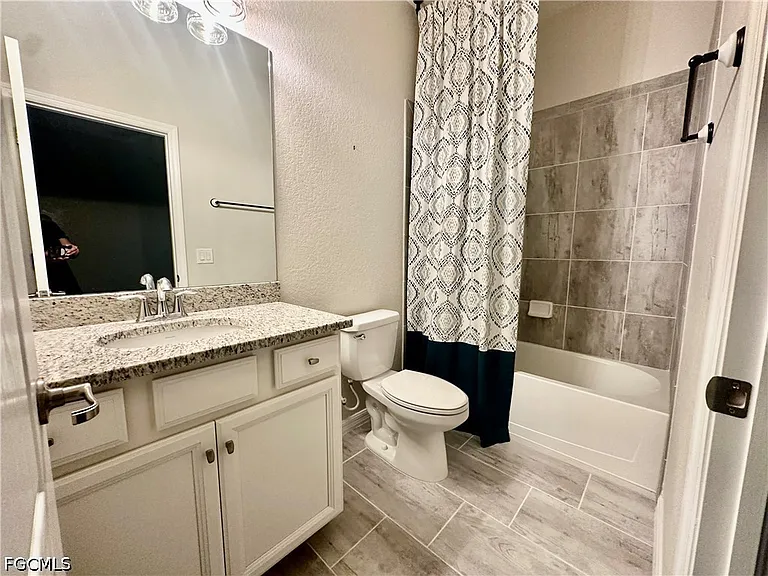 12952 Broomfield Ln — Photo 14