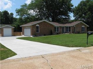 10624 Roanna Ln, Saint Louis, MO