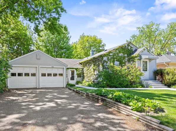 8218 Nicollet Ave S, Bloomington, MN 55420